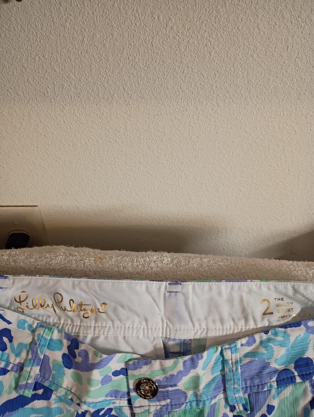 Lilly Pulitzer - Picture 3 of 3